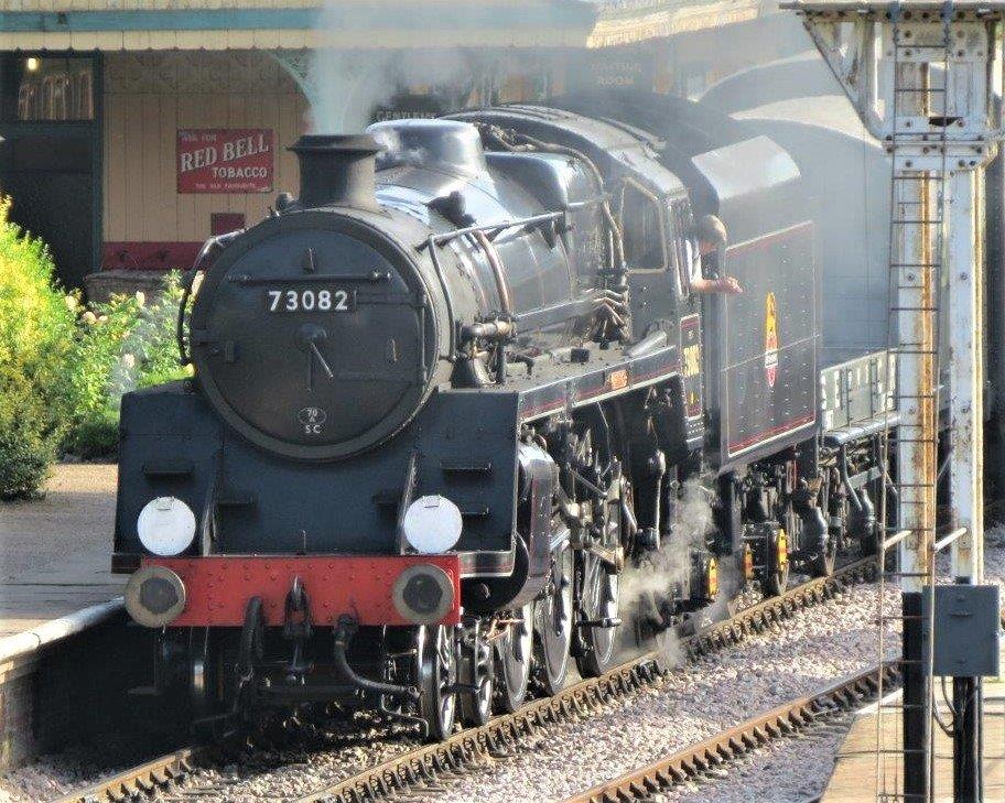 73082 at Horstead Keynes in 2017